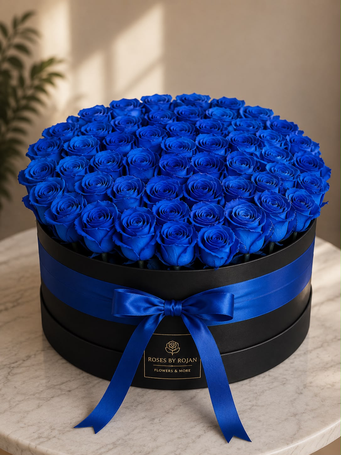 Midnight Sapphire Roses: blue rose in a gift box (view 2)