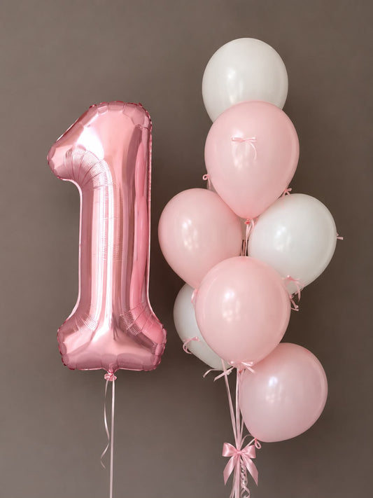 7 Latex Balloons with Medium Number Balloon