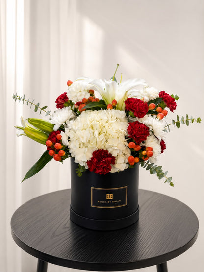 Passion: red carnation, chrysanthemum, hypericum in a gift box (view 2)