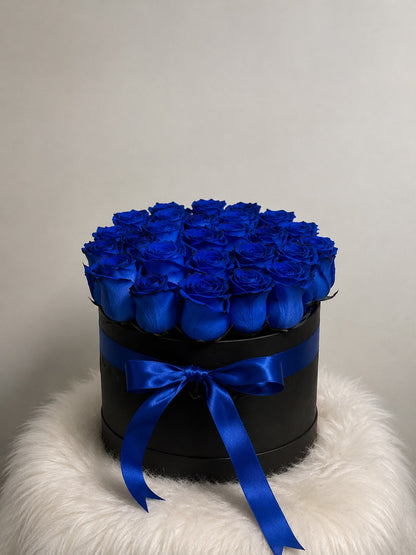 Royal Blue Box: blue rose in a gift box