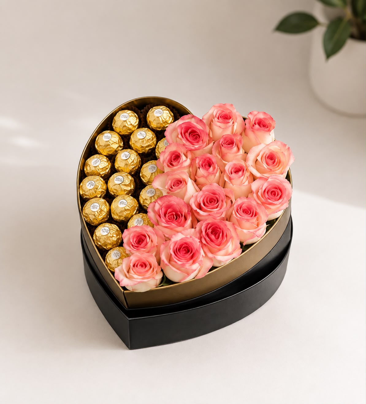 Golden: pink rose in a gift box
